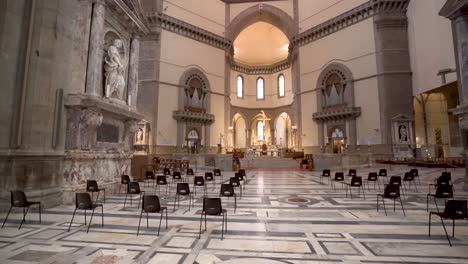 Detalles-Interiores-Y-Arquitectónicos-De-La-Catedral-De-Florencia-En-El-Duomo-Di-Firenze,-Italia,-12-De-Enero-De-2022