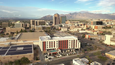 Doubletree-by-Hilton-in-Tucson-Arizona-USA,-drone-orbit
