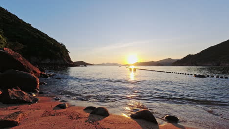 Zeitraffer-Des-Sonnenuntergangs-Am-Chung-Hung-Kok-Beach-In-Der-Nähe-Von-Stanley-In-Hongkong