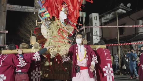 Jahr-Des-Tigers:-Feier-In-Der-Nacht-Des-Sagicho-Matsuri-Festes