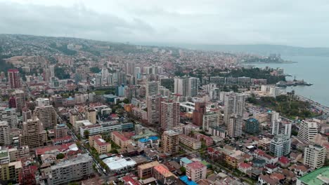 Aerial-view-of-Viña-del-Mar-in-Chile,-Panoramic-view-of-the-entire-city-showing-buildings-and-traffic-at-daylight
