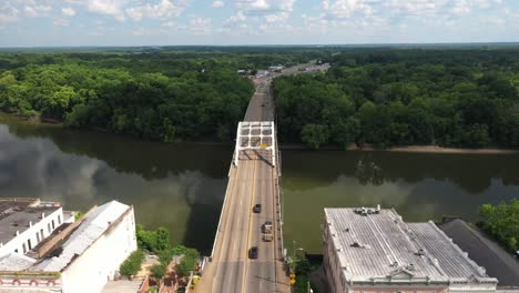 Edmund-Pettus-bridge-in-Selma,-Alabama-with-drone-video-moving-down-with-wide-shot