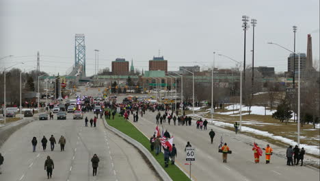 Freedom-convoy-peacefully-protests-at-Toronto's-Ambassador-bridge,-blocking-traffic-in-demand-for-human-rights-and-freedom
