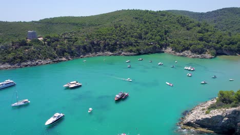 4K-aerial-of-the-coast-of-the-Gargano,-Apulia,-Italy-in-the-summer