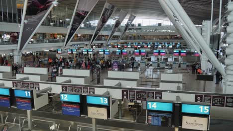 Interior-of-Departures-area-of-CPT-Capetown-International-Airport