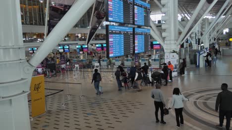 Crane-shot:-Tourists-inside-Departures-of-CPT-Capetown-Int'l-Airport