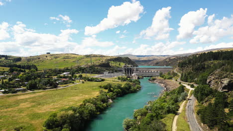 Roxburgh-Hydro-Dam-On-The-Clutha-River-In-Central-Otago,-South-Island-Of-New-Zealand