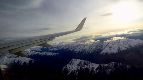 Window-view-timelapse-of-flight-from-New-Zealand-to-Australia-during-sunset