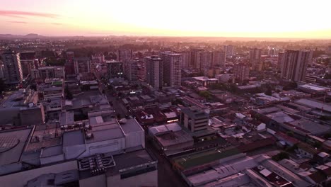 Sunset-Over-Picturesque-City-Skyline-Of-Temuco-In-Araucania-Region,-Chile