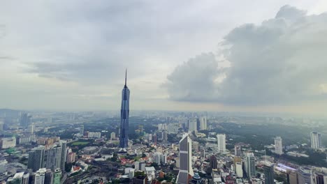Eine-Aufnahme-Der-Skyline-Von-Kuala-Lumpur,-Aufgenommen-Von-Den-KL-Towers