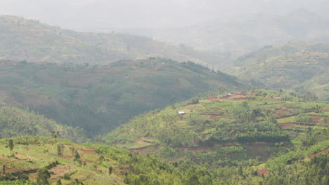 Tiro-Medio-Largo-De-Montañas-En-Ruanda