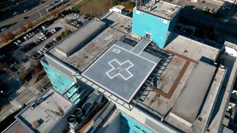Hubschrauberlandeplatz-Des-Surrey-Memorial-Hospital-Auf-Dem-Dach-Seines-Gebäudes