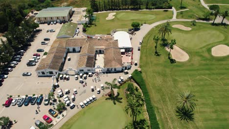 Luftaufnahme-Des-Golfparkplatzes-El-Paraíso-In-Malaga