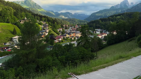 Vista-Del-Paisaje-De-La-Ciudad-De-Berchtesgaden,-Alemania-|-Ciudad-Bávara