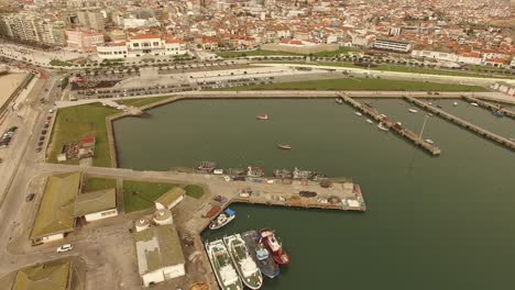 Luftaufnahme-Des-Strandes-In-Der-Stadt-Povoa-De-Varzim-Portugal