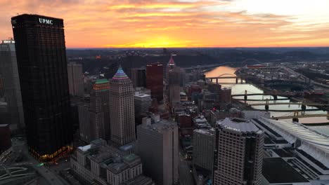 Sonnenuntergang-über-Pittsburgh