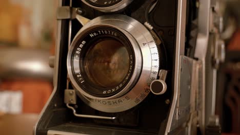 Close-up-view-of-classic-antique-Mamiya-C220-Professional-TLR-Film-Camera-80mm-f2