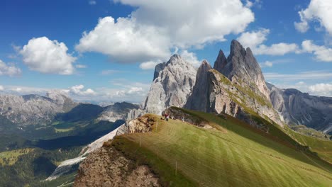 Aerial-View-Of-Seceda-Mountain-In-Puez-Odle-Nature-Park-in-Val-Gardena,-Trentino-alto-Adige,-Italy