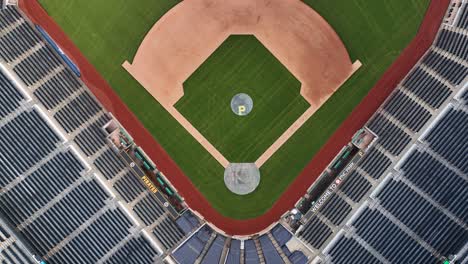 Birds-eye-view-of-a-large-capacity-baseball-stadium