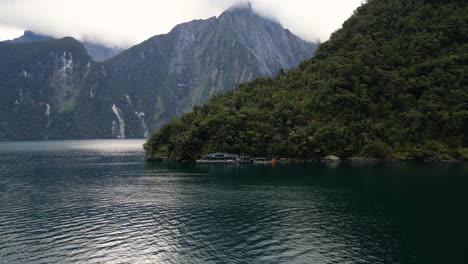 Milford-Sound-Underwater-Observatory-Near-The-Mitre-Peak-On-A-Cold-Day-In-New-Zealand
