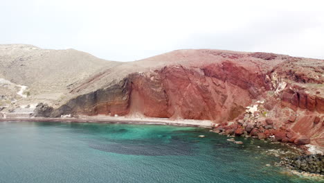 Playa-Formada-Por-Volcán,-Isla-De-Santorini