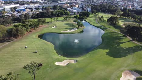 Aerial-view-of-a-green-golf-course