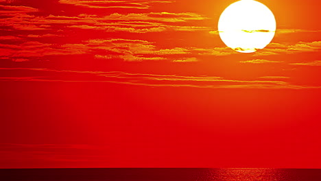 Superheller-Und-Farbenfroher-Sonnenaufgang-über-Dem-Ozean,-Fusionszeitraffer