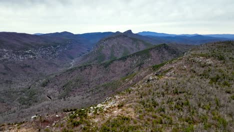 aerial-looking-into-linville-gorge-captured-from-the-pisgah-national-forest-outside-the-wilderness-area-boundaries