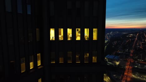 Wolkenkratzer-In-Der-Innenstadt-Bei-Sonnenuntergang-In-Amerika
