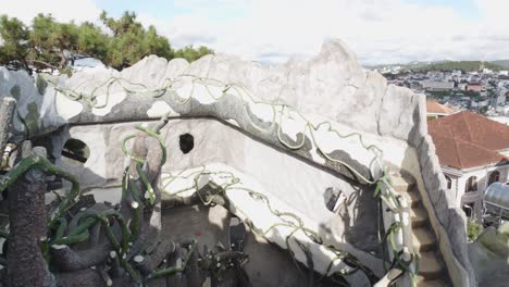 Strange-Structures-At-The-Fairy-Tale-Houses-In-Hang-Nga,-Vietnamese,-Da-Lat