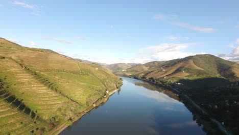 Destino-De-Viaje-Río-Douro-En-Portugal