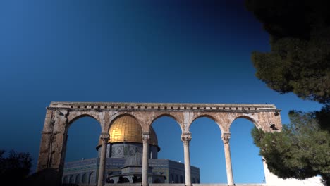Plano-Amplio-Y-Cúpula-De-Arcos-En-La-Roca-Jerusalén-Israel-Islam-Musulmán