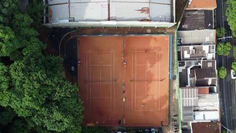 Draufsicht-Auf-Alle-Einrichtungen-Der-Tennisakademie