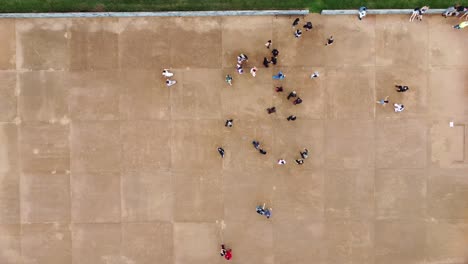 Top-view-of-a-square-and-it's-people-in-Ribeirão-Preto