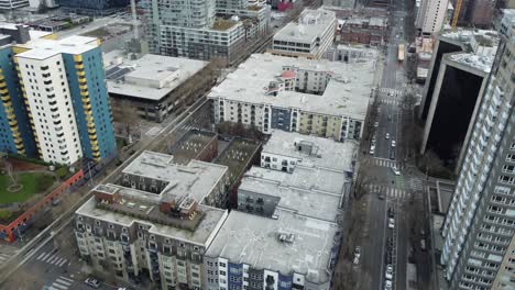 Aerial-View-of-Downtown-Seattle-USA-Residential-Buildings-and-Streets,-Revealing-Drone-Shot