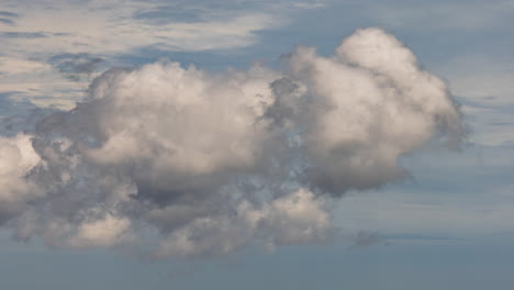 Zeitraffer-Der-Monsunsturmwolken,-Die-Sich-Im-Nördlichen-Gebiet-Bilden
