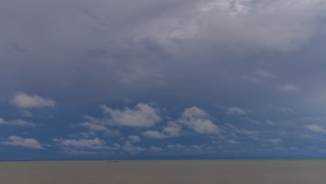 Zeitraffer-Tropischer-Sturmwolken-über-Dem-Ozean-Im-Nördlichen-Territorium