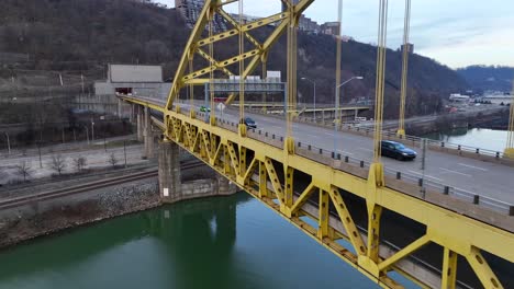 Aerial-drone-shot-of-Fort-Pitt-Bridge-and-Fort-Pitt-Tunnel-in-Pittsburgh,-Pennsylvania