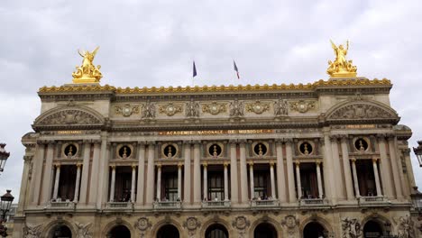 El-Teatro-De-La-ópera-Del-Palacio-Garnier-En-París