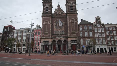 Römisch-katholische-Kirche-In-Amsterdam