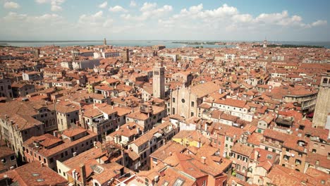 Aerial-View-of-Venice-City-Architecture,-Italy