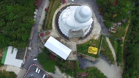 Vista-Panorámica-De-Tian-Tan-Buddha-En-Phuket,-Tailandia