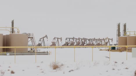 Pump-Jacks-in-winter-on-the-colorado-plains