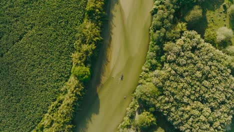 Luftaufnahme-über-Dem-Fluss,-Kolumbien