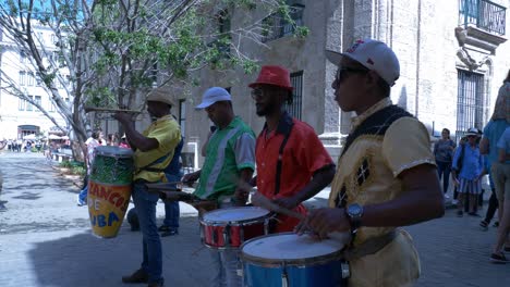 Musicians-playing-a-conga-for-the-dancers-in-Obispo-street