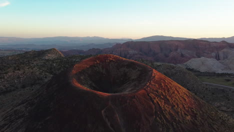 Drone-Shot-Of-Santa-Clara-Cinder-Cone,-Santa-Clara-Volcano-In-Utah,United-States