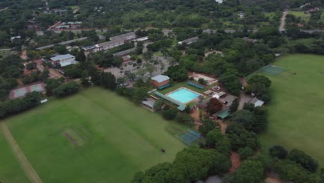 Drohnenvideo-Der-Christian-Brothers-College-High-School-In-Bulawayo,-Simbabwe