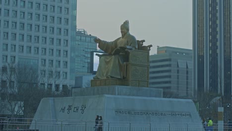 Seoul-Korean-traditional-national-sculpture-monument-statue-in-the-city-town-urban-centre-with-constructions-and-buildings