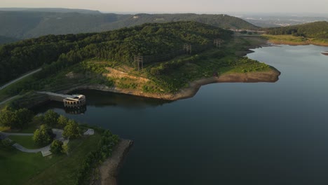 Raccoon-Reservior,-pumped-storage-facility-near-Chattanooga,-Tennessee,-aerial-view