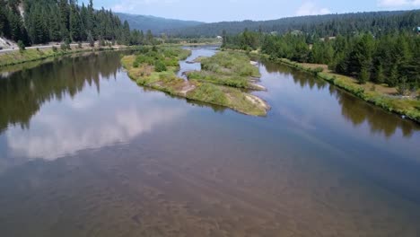 Imágenes-De-Drones-Sobre-El-Río-Payette,-Idaho